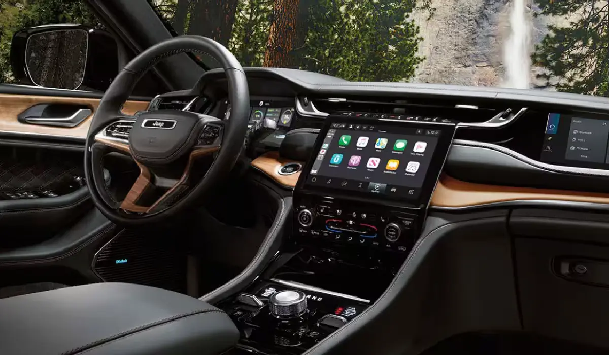 Jeep - Grand Cherokee Limited (O) - Car Rentals Near me - Used Cars Near me - Exclusive Concierge Club.webp